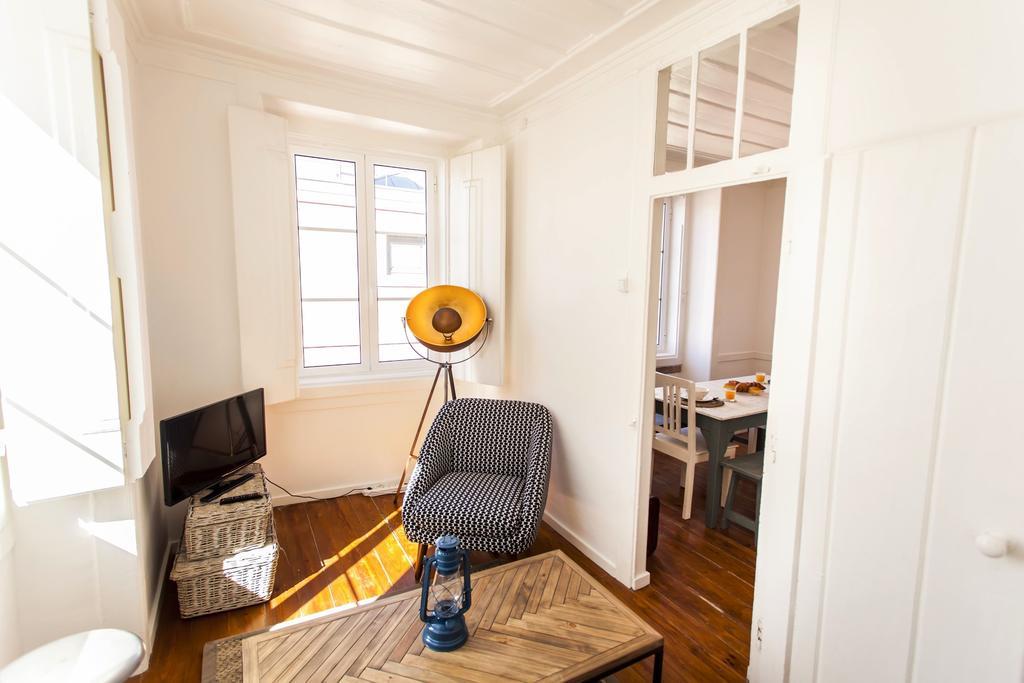 Lovelystay - Cosy Bairro Alto Duplex 리스본 외부 사진